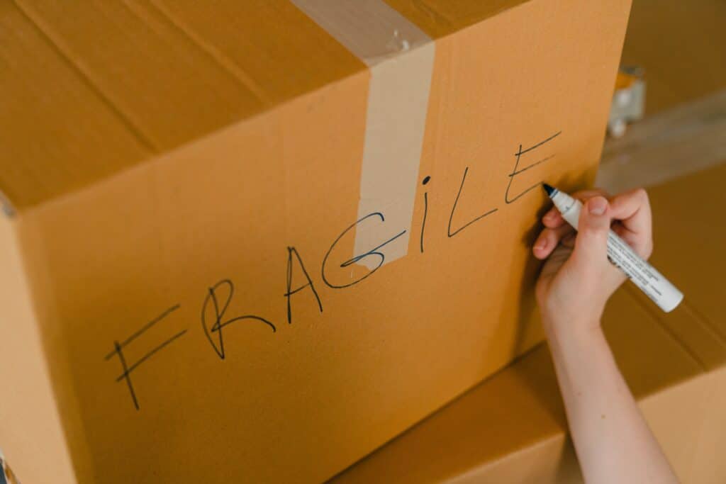 The Do's and Don'ts of Packing Fragile Items for a Safe Move